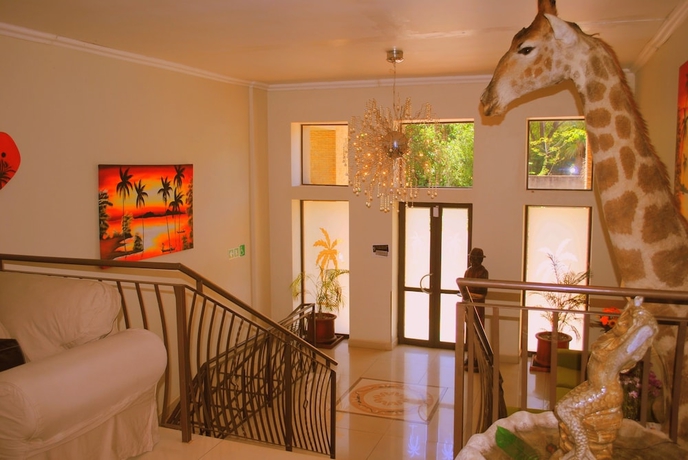 Imagen de los interiores del Hotel Palm Valley Inn. Foto 16