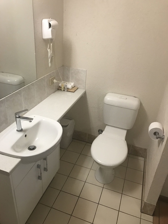 Imagen de la habitación del Hotel Palm Villas Resort. Foto 12