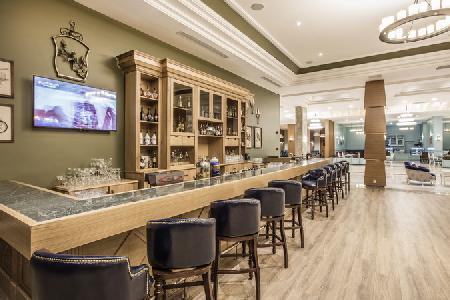 Imagen del bar/restaurante del Hotel Palm Wings Ephesus Beach Resort. Foto 3