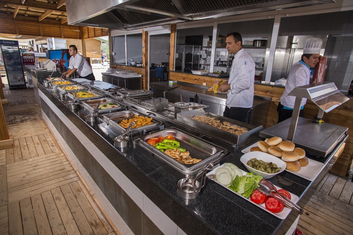 Imagen del bar/restaurante del Hotel Palm World Resort and Spa Side - All Inclusive. Foto 2