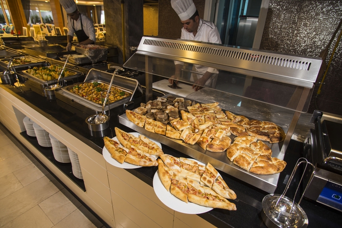 Imagen del bar/restaurante del Hotel Palm World Resort and Spa Side - All Inclusive. Foto 6