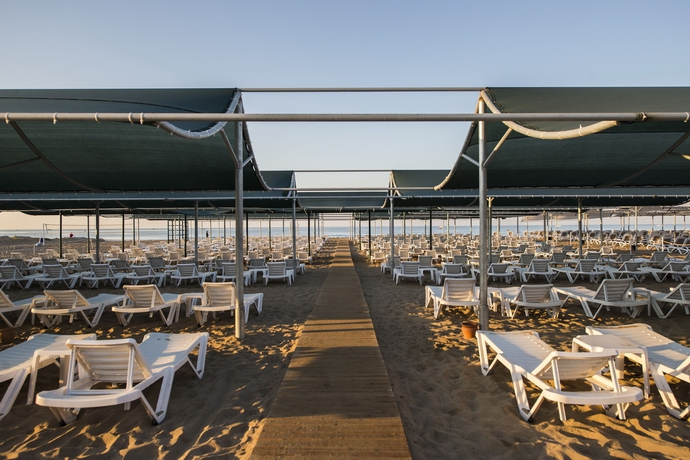 Imagen de los exteriores del Hotel Palm World Resort and Spa Side - All Inclusive. Foto 16