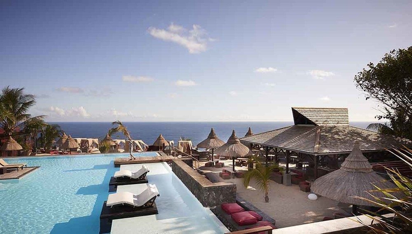 Imagen de la piscina del Hotel Palm and Spa. Foto 11