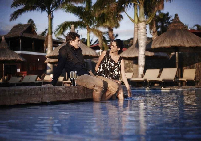 Imagen de la piscina del Hotel Palm and Spa. Foto 13