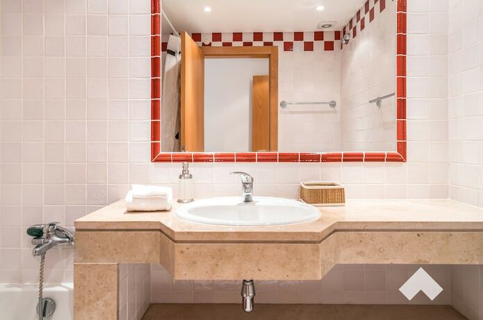 Imagen general del Hotel Palm02 &middot; Palm Village Apartment 2 3BD &middot; A/C &middot; Terrace. Foto 4