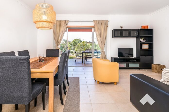 Imagen general del Hotel Palm02 &middot; Palm Village Apartment 2 3BD &middot; A/C &middot; Terrace. Foto 13