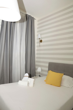 Imagen de la habitación del Hotel Palma, Castellammare di Stabia. Foto 9