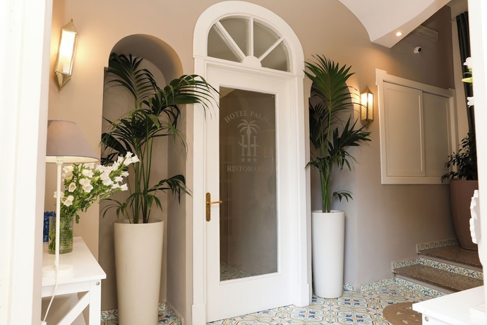 Imagen de los interiores del Hotel Palma, Castellammare di Stabia. Foto 10