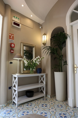 Imagen de los interiores del Hotel Palma, Castellammare di Stabia. Foto 16