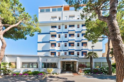 Imagen de la habitación del Hotel Palma De Majorca. Foto 7