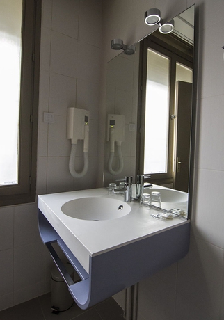 Imagen de la habitación del Hotel Palma Hotel, P&egrave;re Lachaise. Foto 5