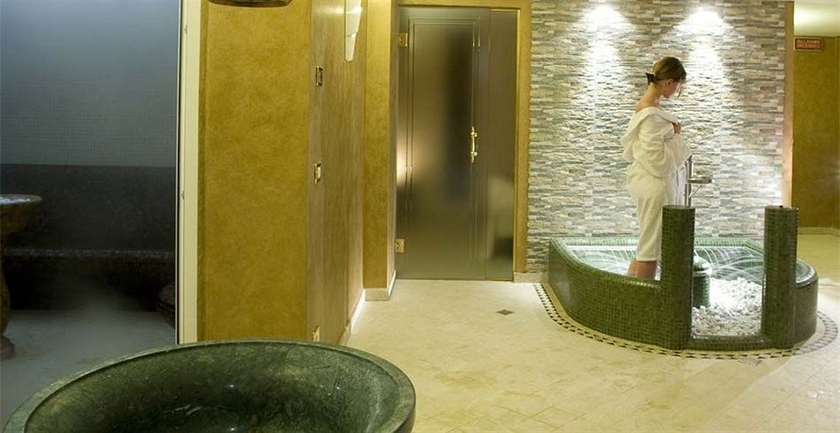 Imagen de la piscina del Hotel Palma Mysuite Monastero. Foto 7