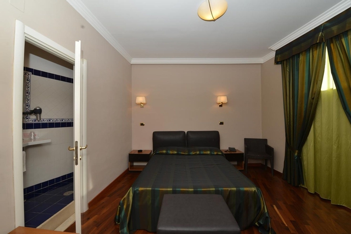 Imagen de la habitación del Hotel Palma, POMPEYA. Foto 9