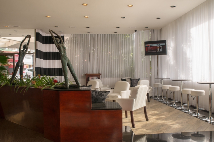 Imagen de los interiores del Hotel Palma Real. Foto 13