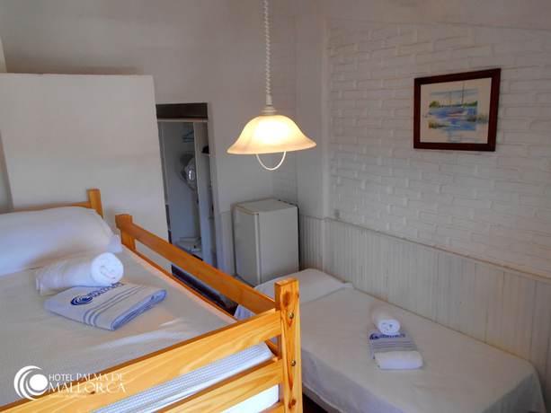 Imagen de la habitación del Hotel Palma de Mallorca. Foto 15