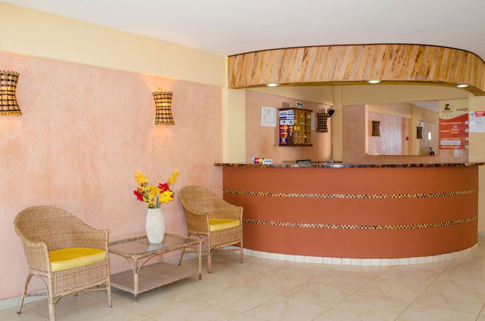 Imagen de los interiores del Hotel Palmanova. Foto 17