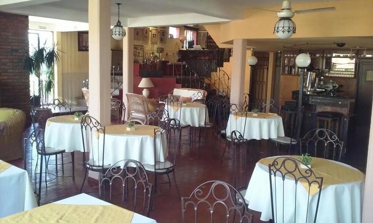 Imagen general del Hotel Palmar, COL&Oacute;N. Foto 6