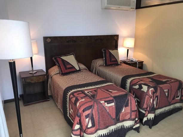 Imagen de la habitación del Hotel Palmar Casino. Foto 7