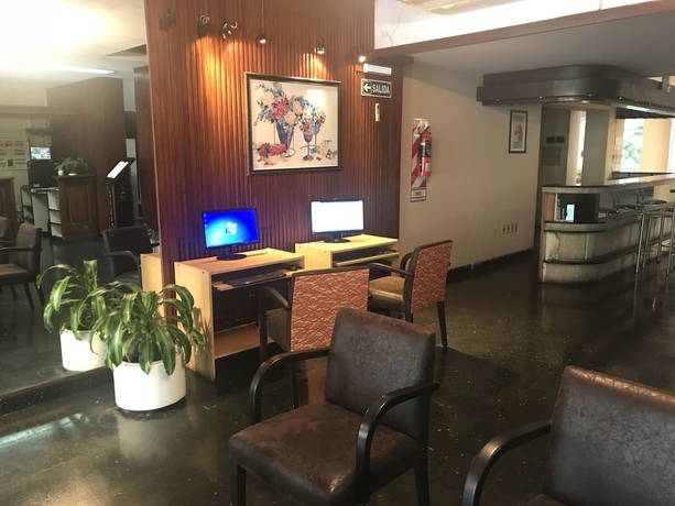 Imagen de los interiores del Hotel Palmar Casino. Foto 18