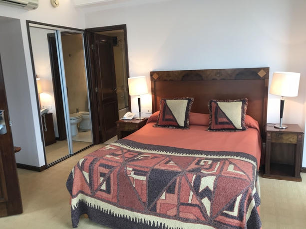 Imagen de la habitación del Hotel Palmar Casino. Foto 13