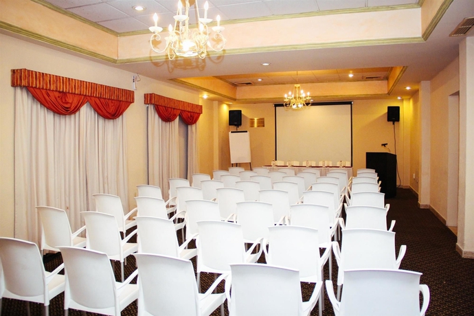 Imagen de los interiores del Hotel Palmareca Inn-suites-studios. Foto 9