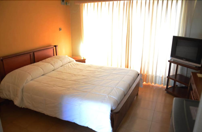 Imagen de la habitación del Hotel Palmarena Plaza. Foto 11