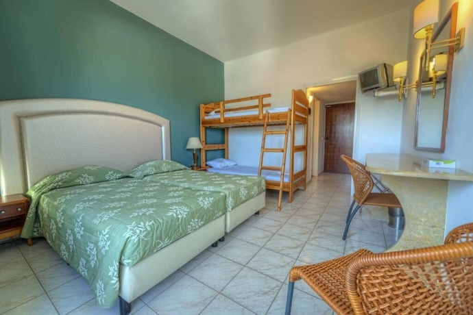 Imagen de la habitación del Hotel Palmariva Beach. Foto 14