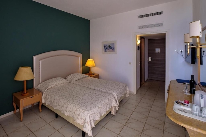 Imagen de la habitación del Hotel Palmariva Beach. Foto 15