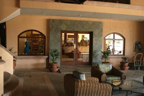 Imagen de la habitación del Hotel Palmas De Cortez. Foto 8