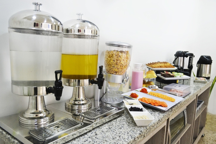 Imagen del bar/restaurante del Hotel Palmas Del Estadio. Foto 3