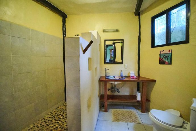 Imagen de la habitación del Hotel Palmas. Foto 9