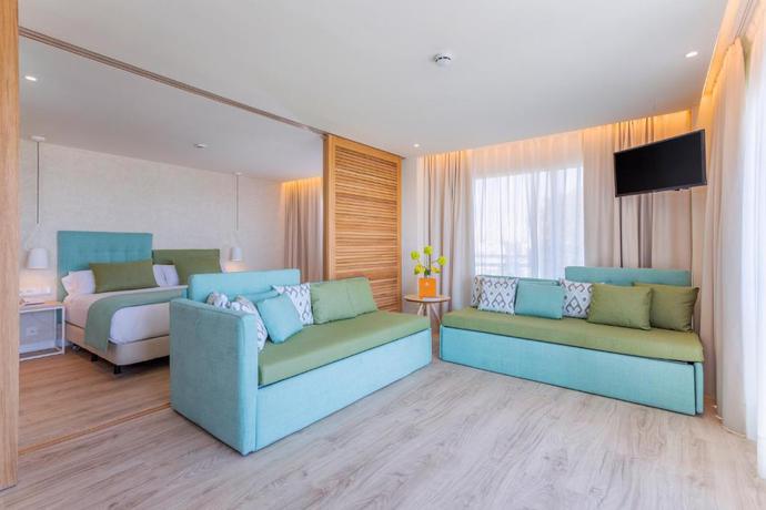 Imagen de la habitación del Hotel Palmasol, Benalm&aacute;dena. Foto 5
