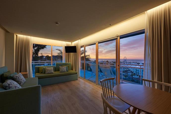 Imagen de la habitación del Hotel Palmasol, Benalm&aacute;dena. Foto 8