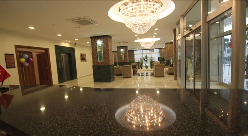 Imagen de los interiores del Hotel Palmcity Turgutlu. Foto 10