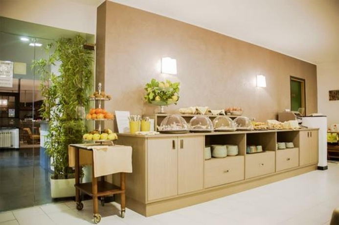 Imagen del bar/restaurante del Hotel Palme. Foto 4