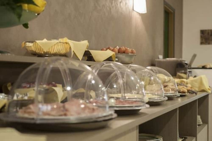 Imagen de los interiores del Hotel Palme. Foto 19