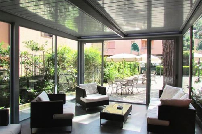 Imagen de los exteriores del Hotel Palme. Foto 13