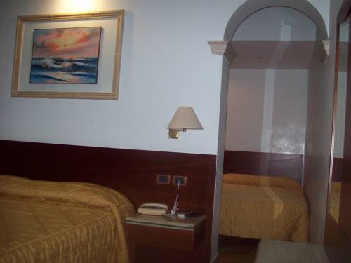 Imagen de la habitación del Hotel Palmed. Foto 3