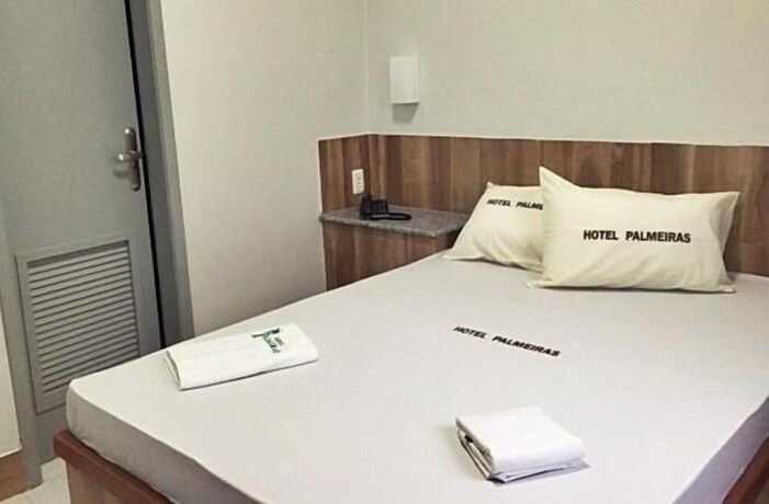 Imagen de la habitación del Hotel Palmeiras, Duque de Caxias. Foto 19
