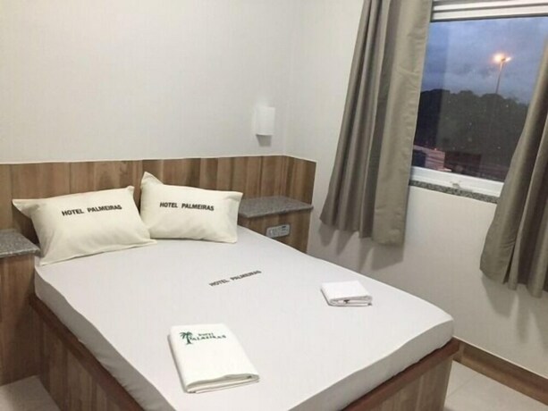 Imagen de la habitación del Hotel Palmeiras, Duque de Caxias. Foto 30