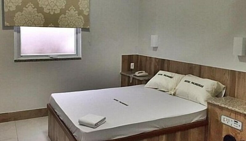 Imagen de la habitación del Hotel Palmeiras. Foto 25