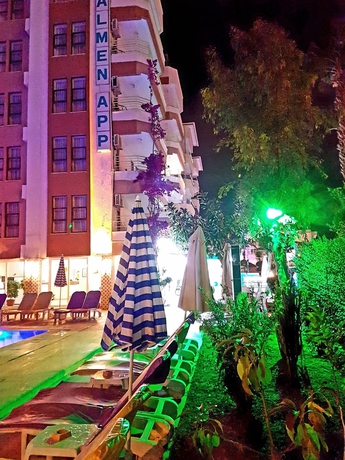 Imagen de la piscina del Hotel Palmen Apart. Foto 10