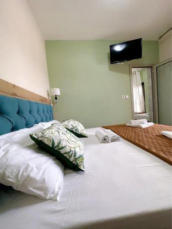 Imagen general del Hotel Palmera Sarti. Foto 11