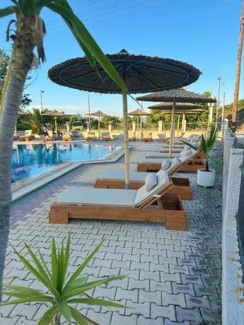 Imagen general del Hotel Palmera Sarti. Foto 16