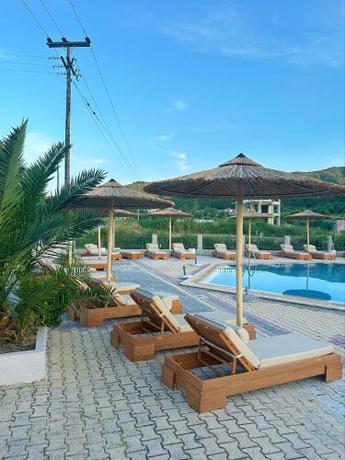 Imagen general del Hotel Palmera Sarti. Foto 17