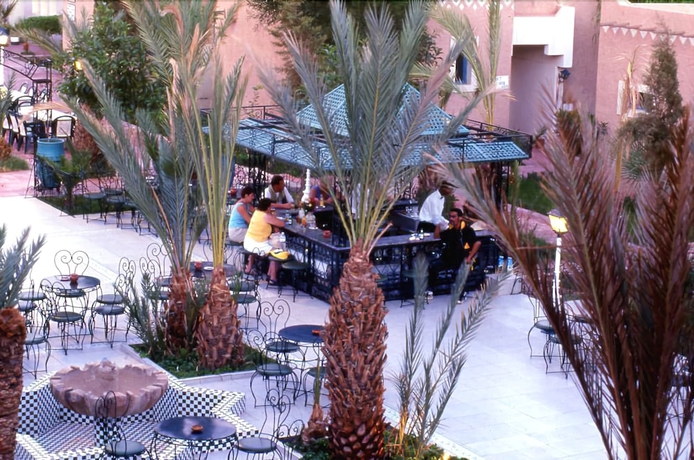 Imagen del bar/restaurante del Hotel Palmeraie. Foto 4