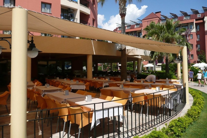 Imagen general del Hotel Palmeras Beach. Foto 5