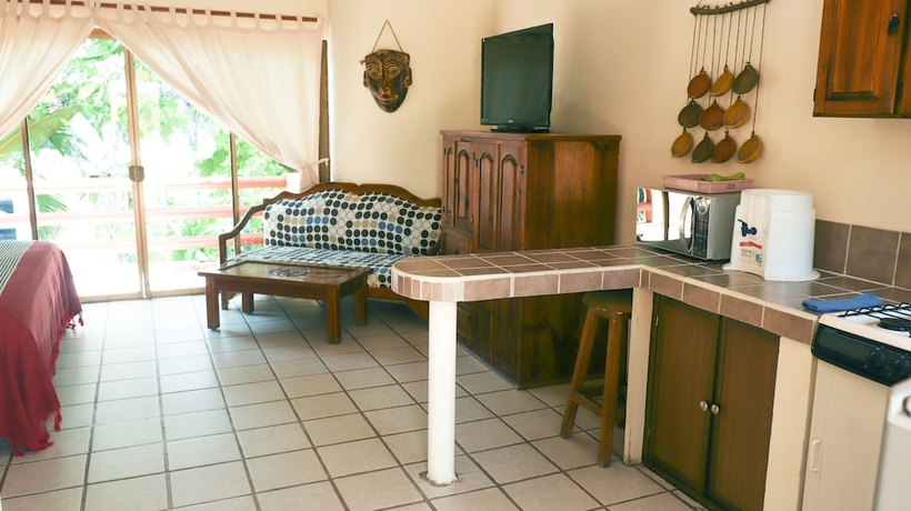 Imagen de la habitación del Hotel Palmeras, Bucer&iacute;as. Foto 3