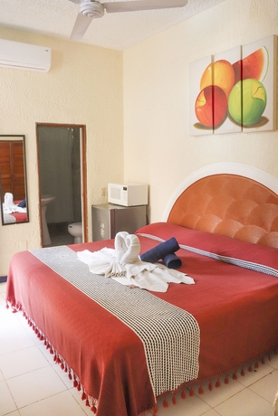 Imagen de la habitación del Hotel Palmeras, Bucer&iacute;as. Foto 7