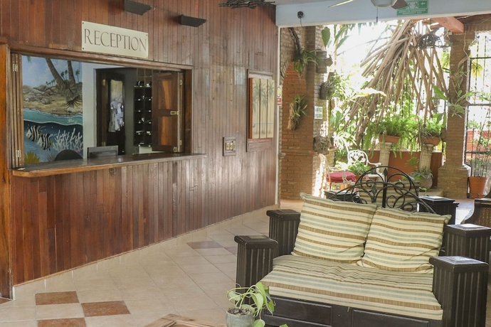 Imagen de los interiores del Hotel Palmeras, Bucer&iacute;as. Foto 15